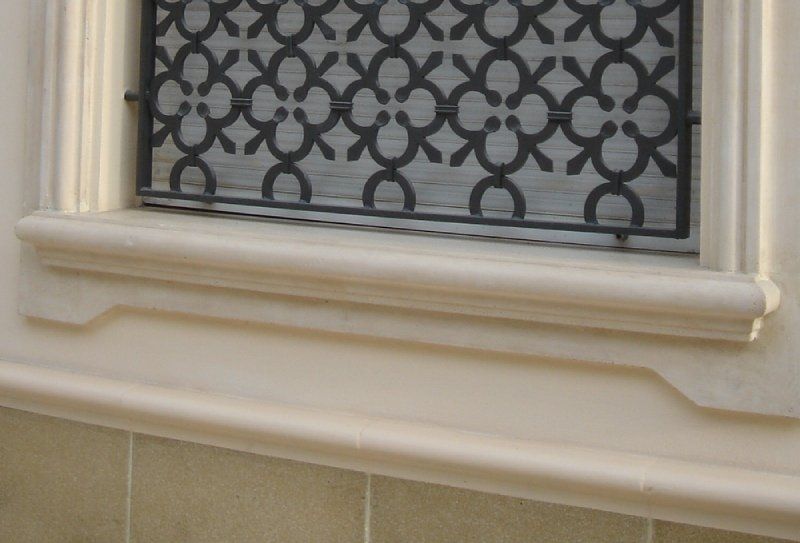 Davanzale su disegno in ca zona San Salvatore Monferrato