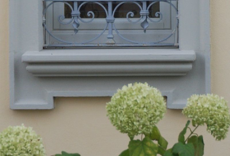 Davanzale in cemento zona Casale Monferrato