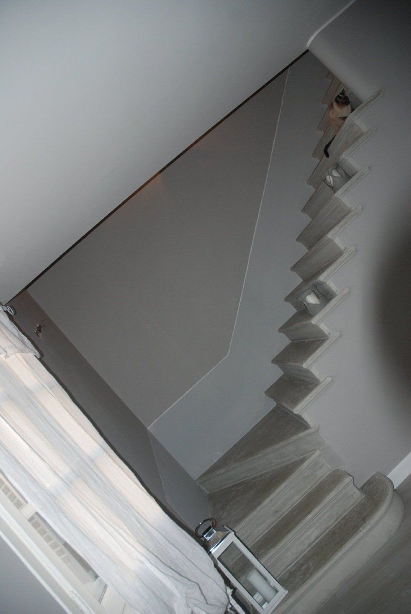 Scala gradini in cemento villa privata zona Casteggio