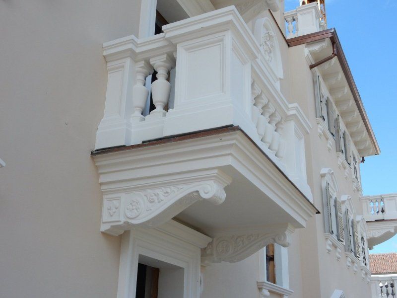 Mensola per balcone Palazzo Politeama Casale Monferrato