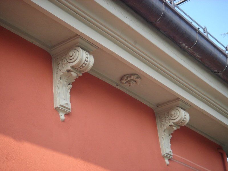 Mensole cornicione su modello villa brignole zona Novi Ligure