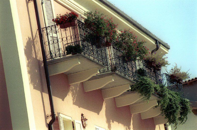 Mensole per balcone tipo liscio Tortona