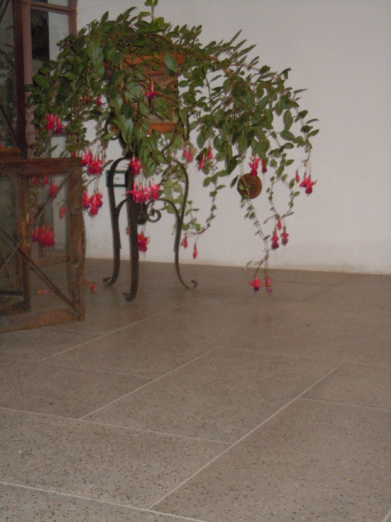 Novi pavimento in graniglia levigata centro storico