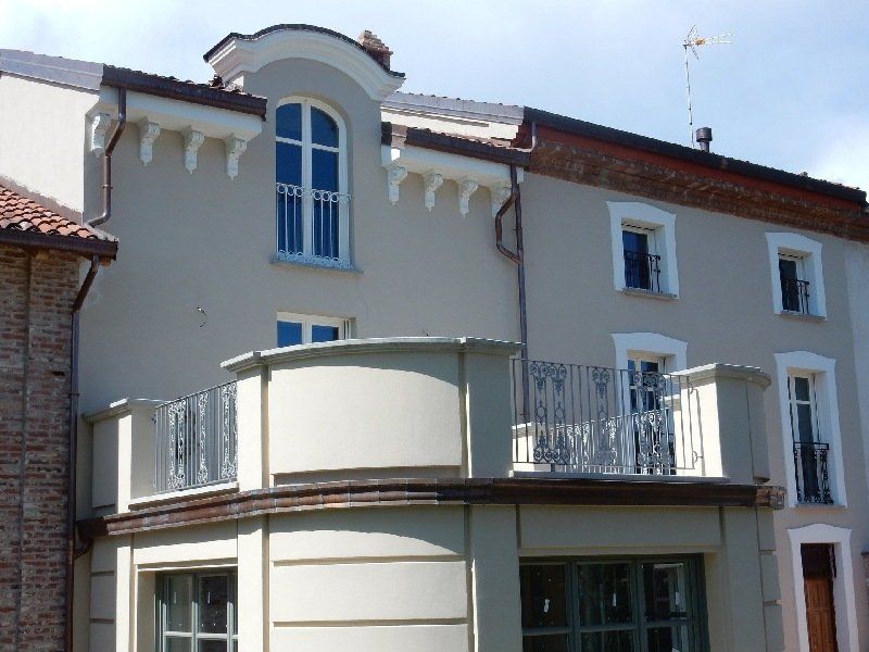 Capitelli per pilastrini su disegno zona Asti