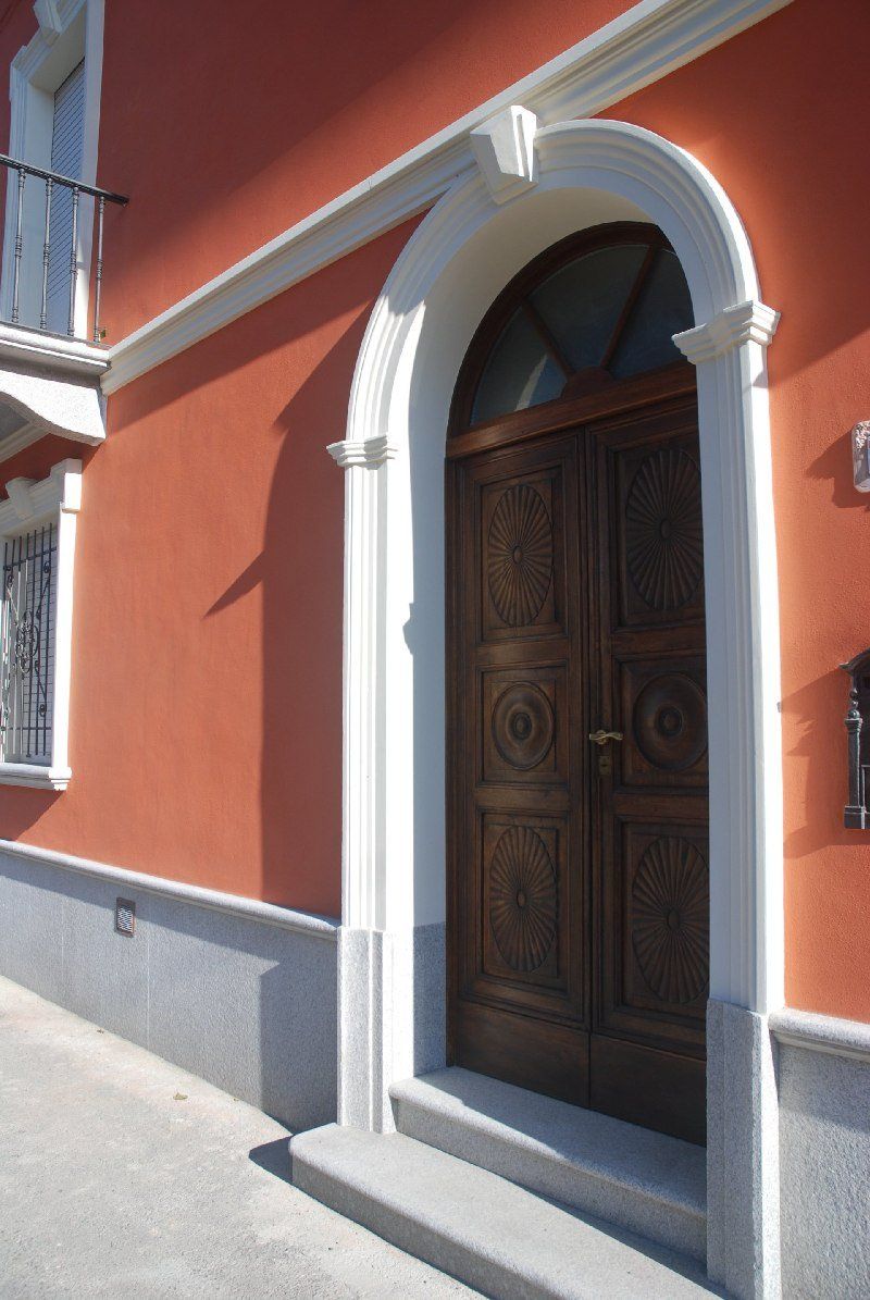 Portale arcato in cemento su disegno zona Alessandria