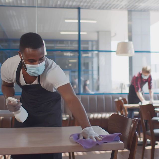 Cleaning Restaurant Tables, How to Clean Tables in a Restaurant