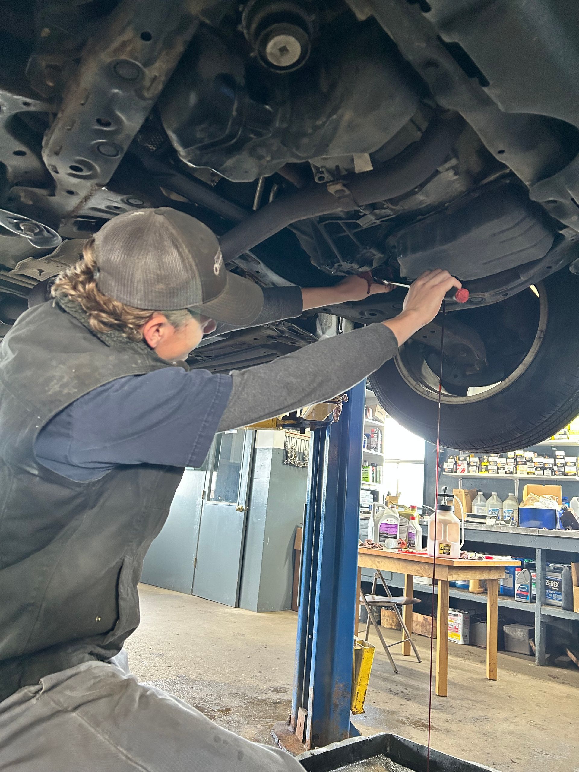 Performing an Oil Change on a Vehicle | Bussies Blue Star Automotive