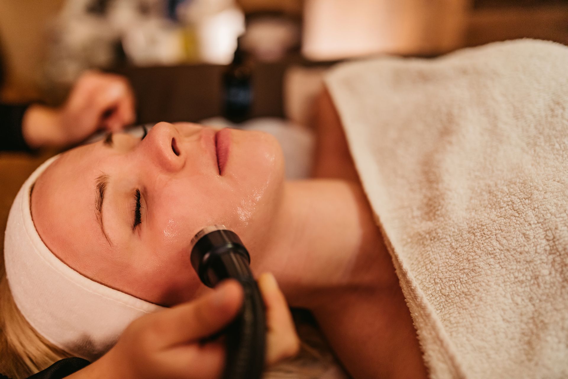 Woman Having Ultrasonic Facial Treatment – Terrigal, NSW - Anjule Beauty Therapy