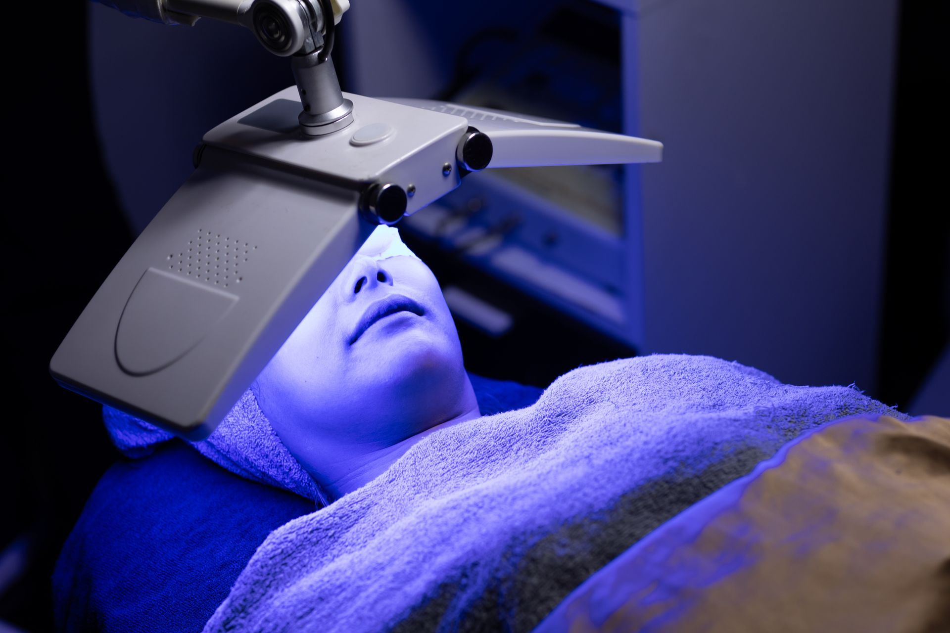 Purple LED Light Therapy – Terrigal, NSW - Anjule Beauty Therapy