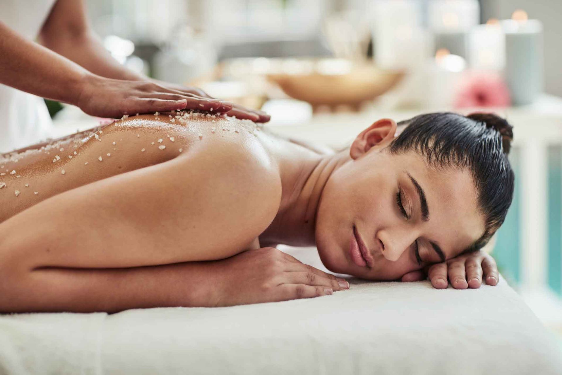 A Spa Client Is Receiving A Massage – Terrigal, NSW - Anjule Beauty Therapy