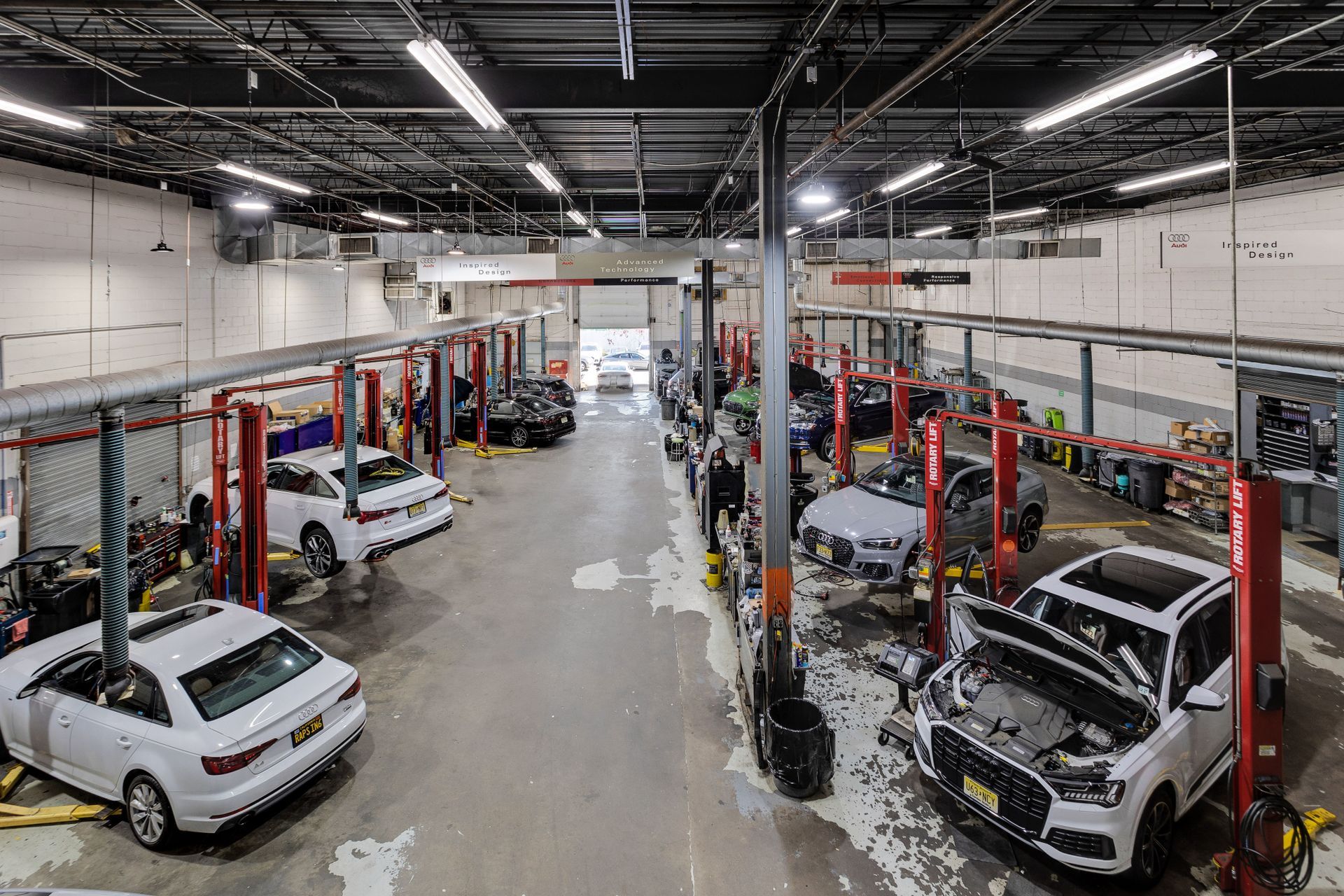 Building Interior Photo - Workspace