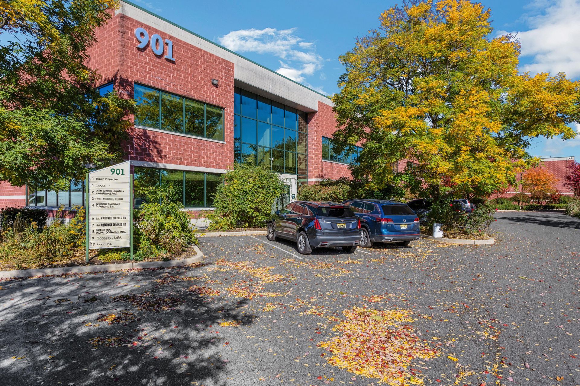 901 Penhorn Building Photo