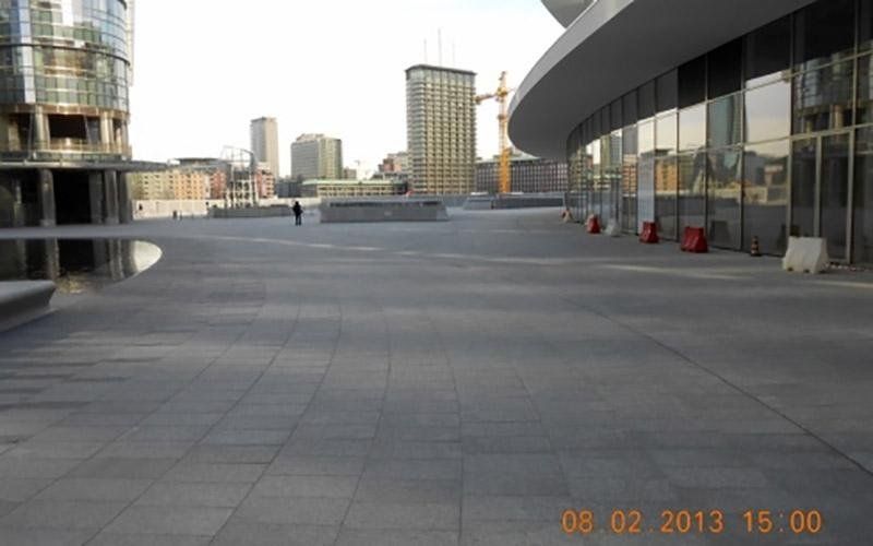 Lavorazione in pietra di Luserna fiammata uniforme