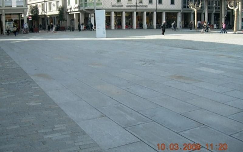 Ouvrage en Pierre de Luserne flammée mixte