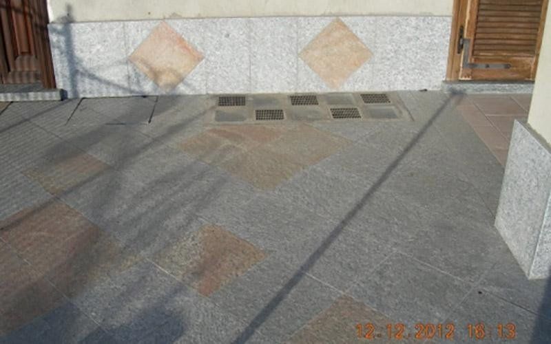 Ouvrage en Pierre de Luserne flammée mixte