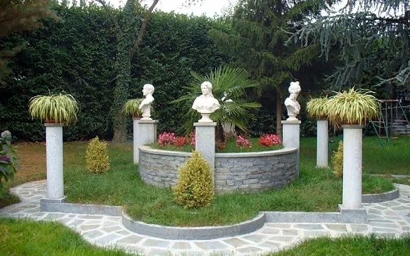 Ausführung in Luserna-Stein