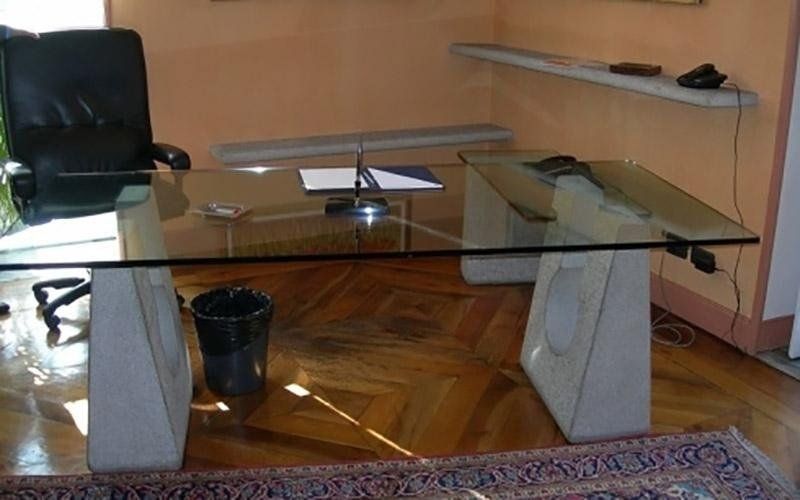 Ausführung in Luserna-Stein