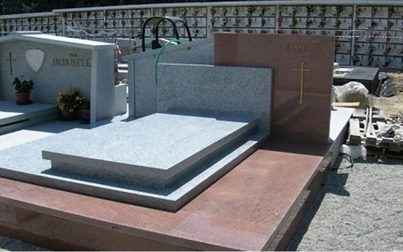 Tomba in pietra di Luserna