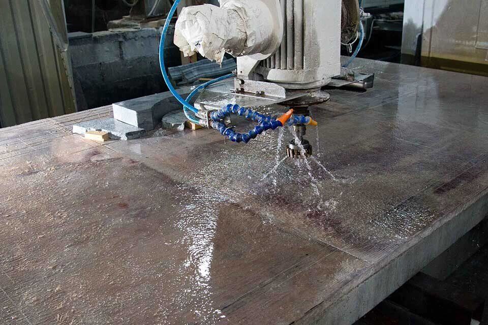 Découpe de Pierre de Luserne