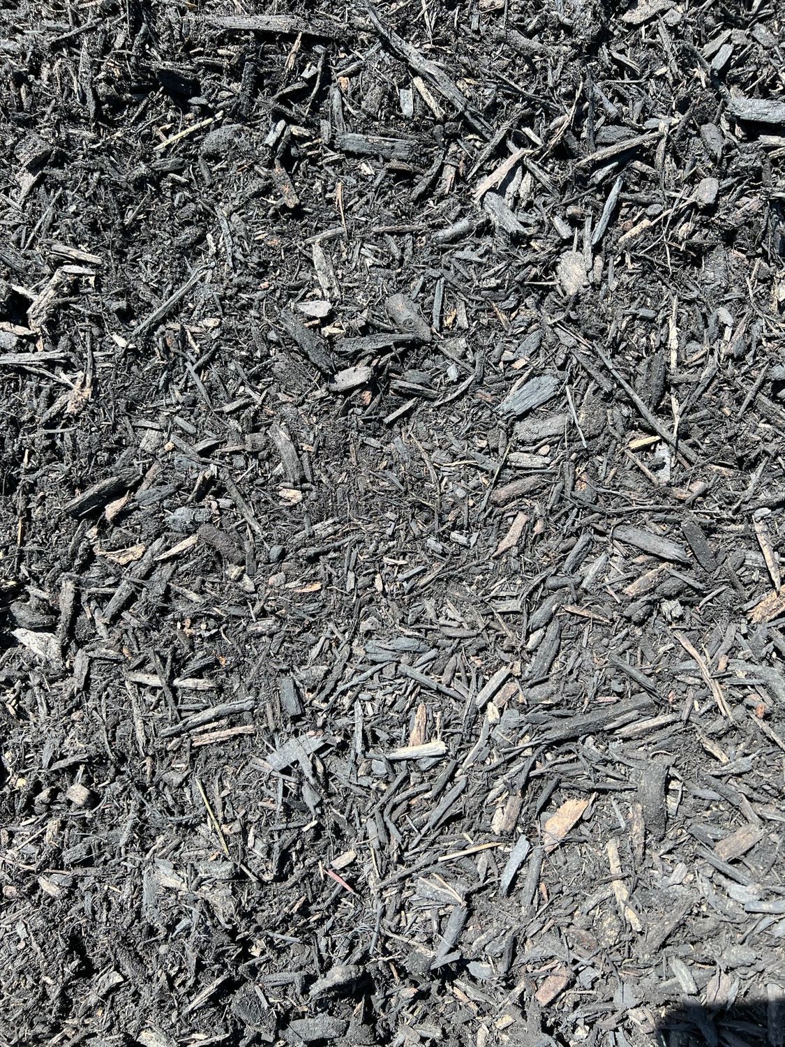 Omaha Dark Brown Mulch Landscaping Wood Chips Garden Mulch
