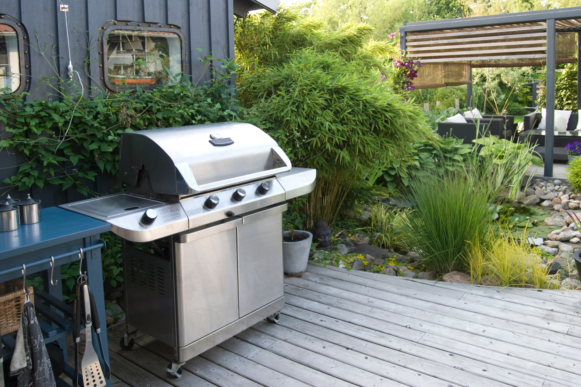 Outdoor Kitchen