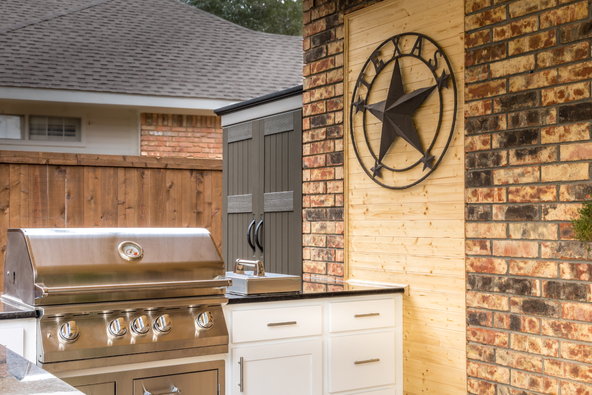 Outdoor Kitchen Essentials