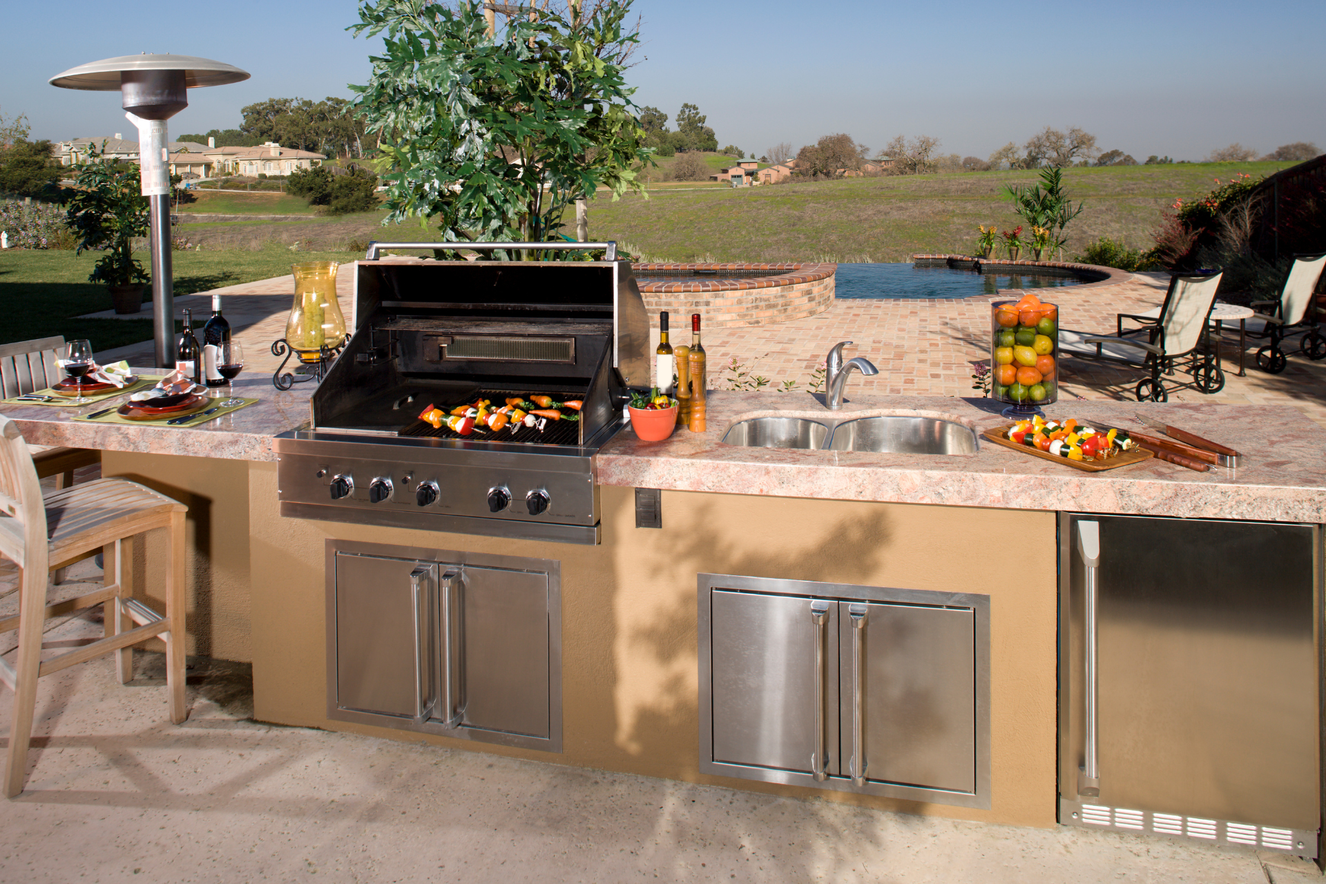 Outdoor Kitchen