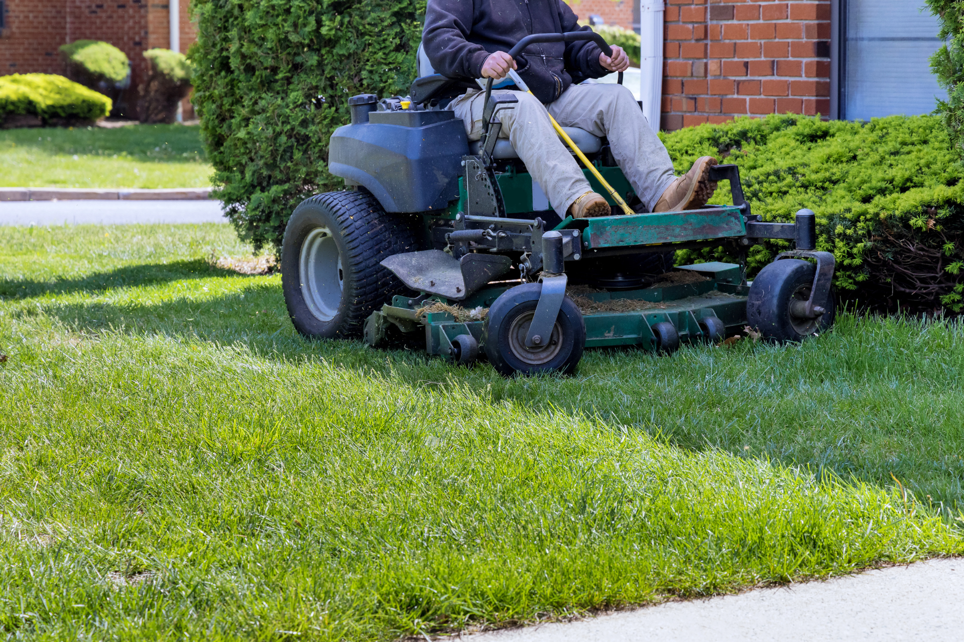 Maintaining Your Landscaping 