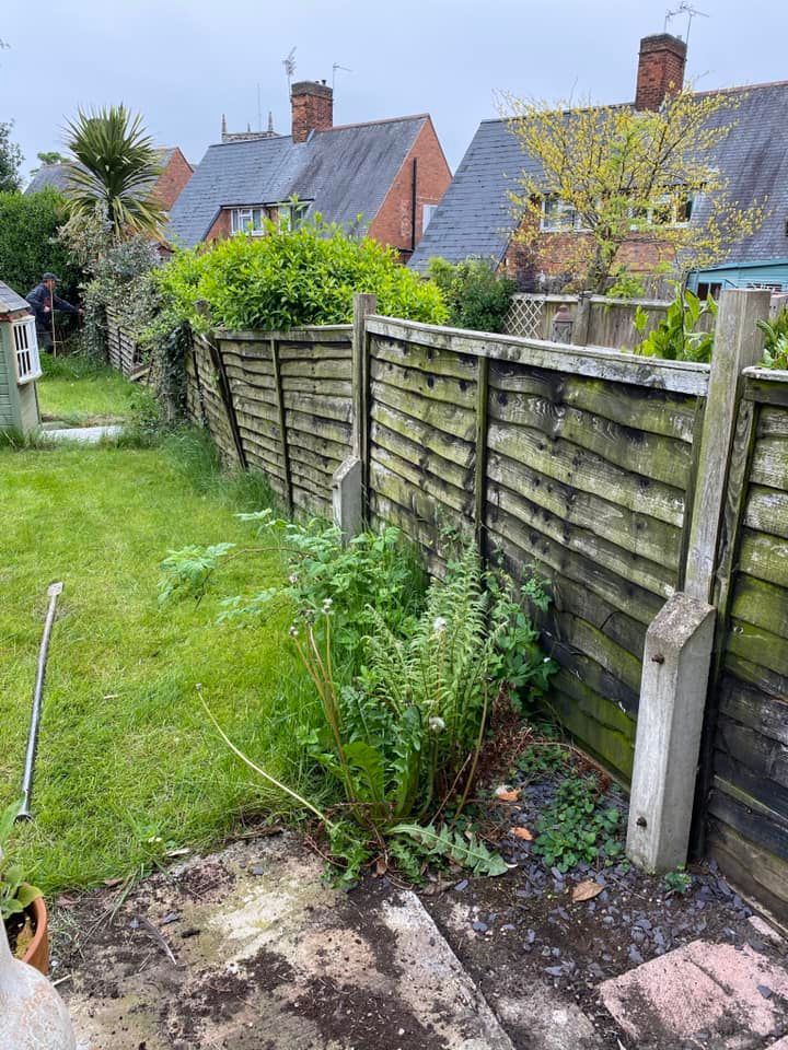 collapsing garden fence in Arnold