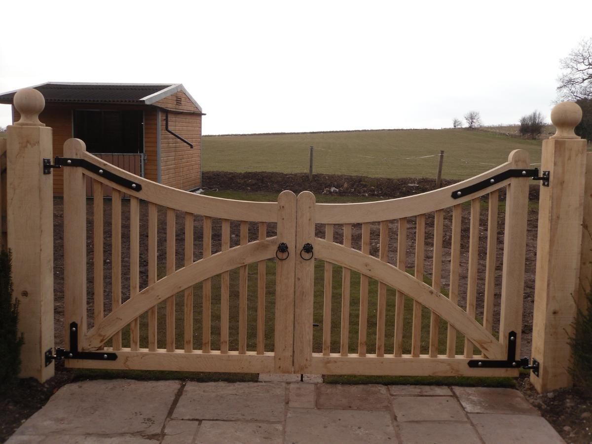 Nottingham Fencing wooden driveway gates