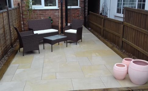 Nottingham Fencing porcelain patio in West Bridgford