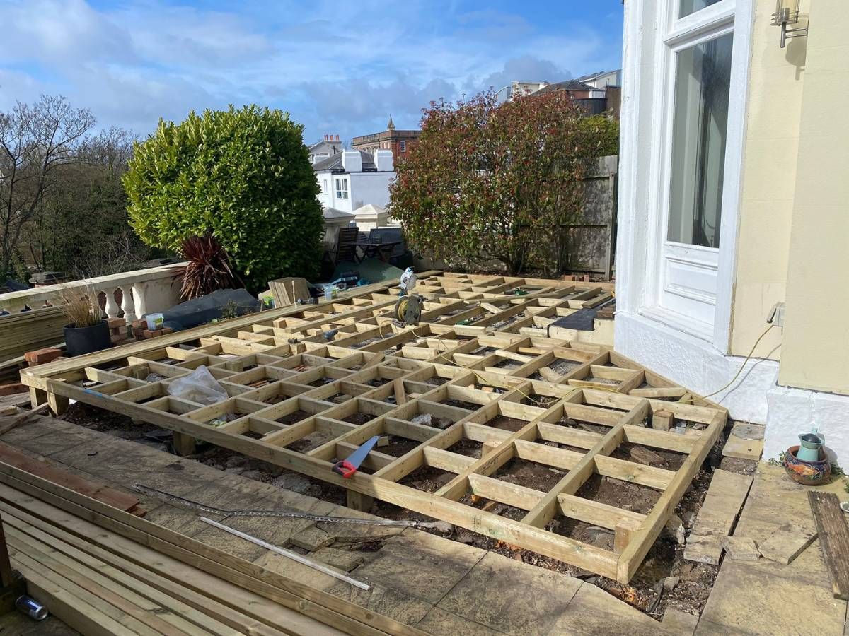 Nottingham Fencing installing the decking frame