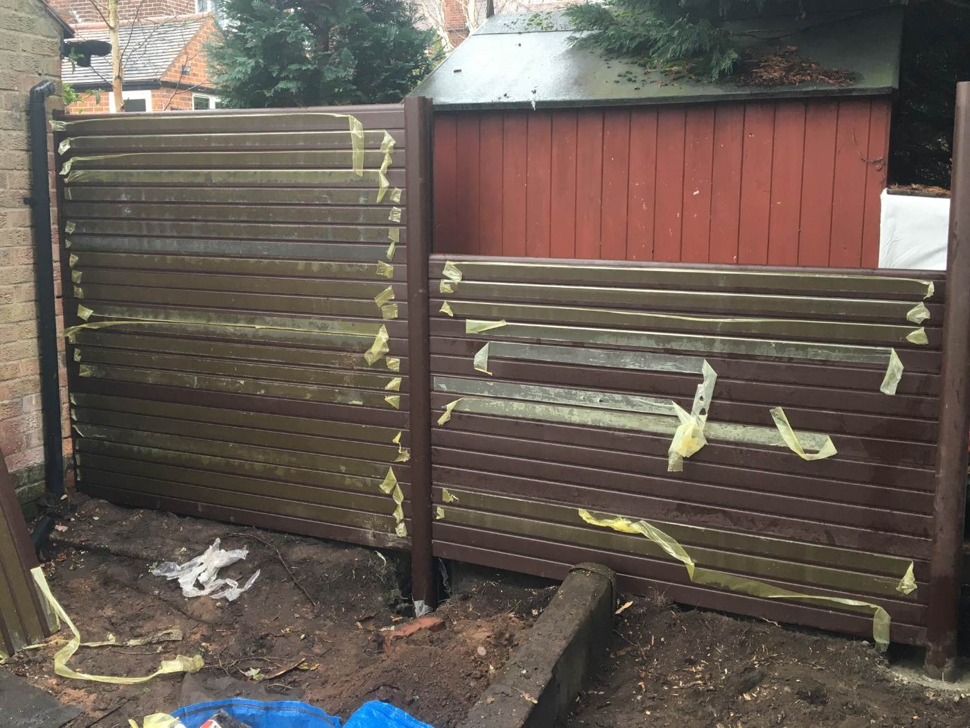 nottingham fencing brown composite fence panels in composite posts