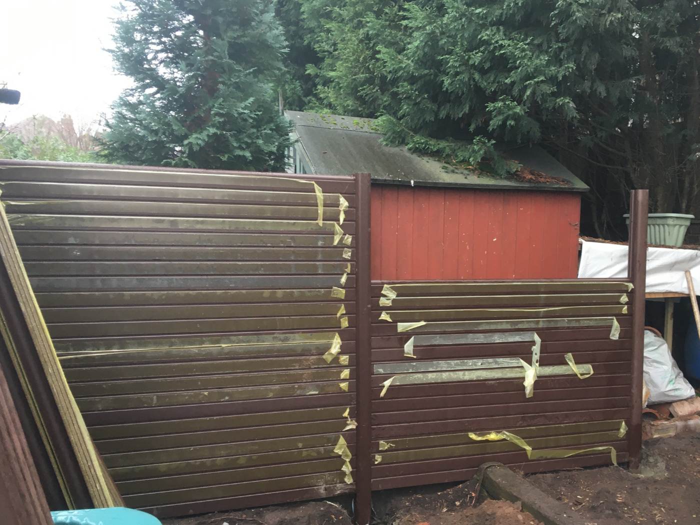 nottingham fencing brown composite fence panels in composite posts
