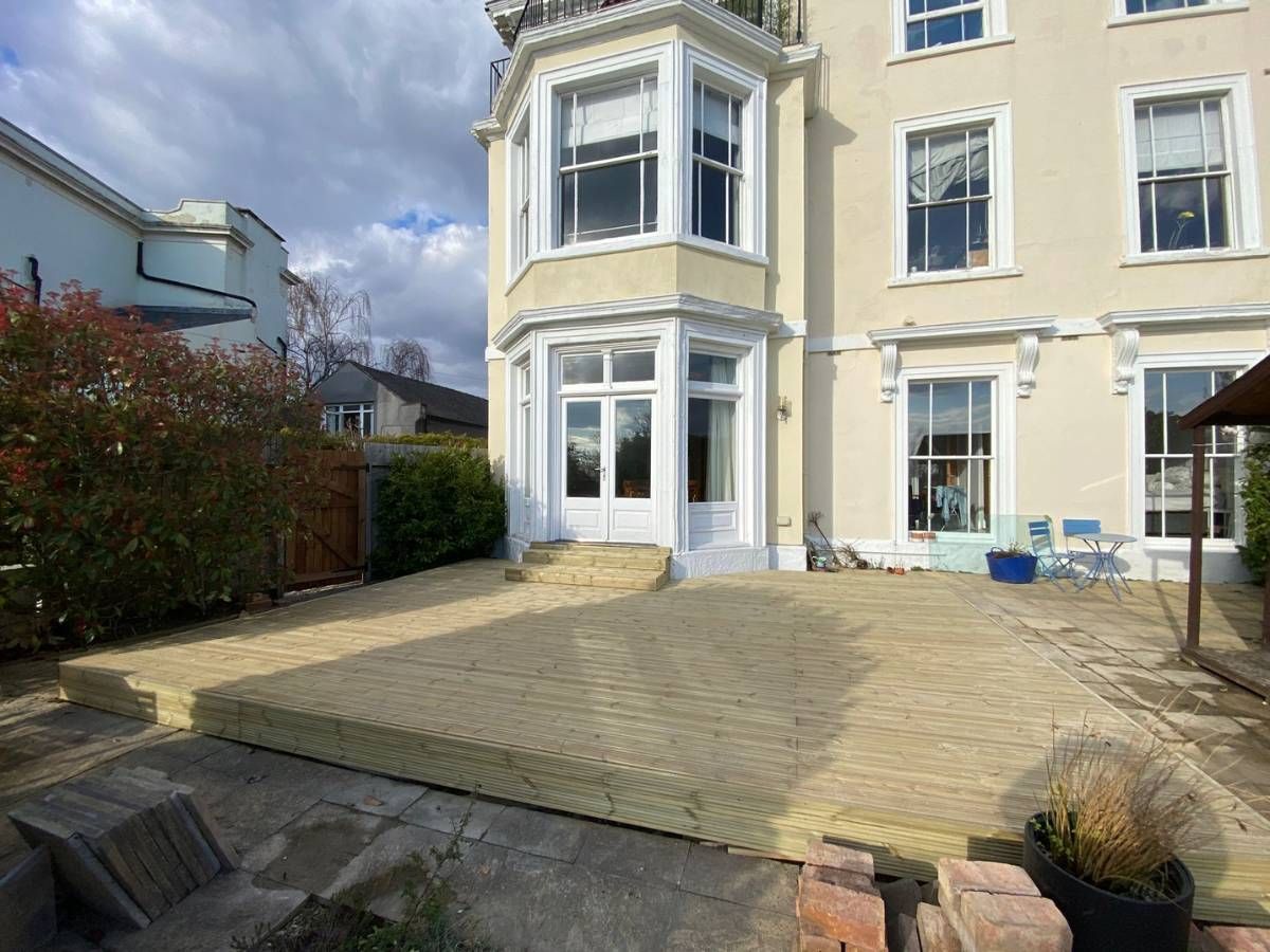 Nottingham Fencing decking baords installation