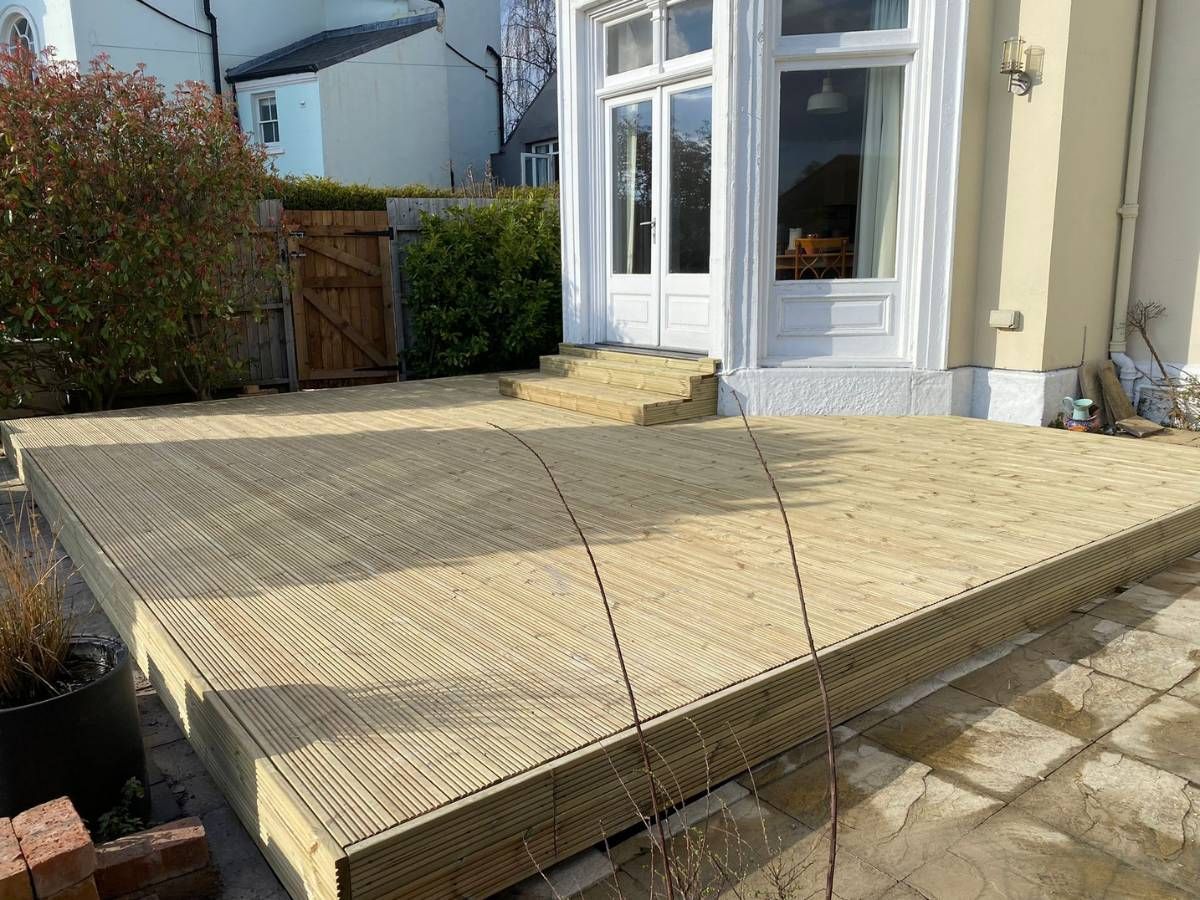 Nottingham Fencing decking installers