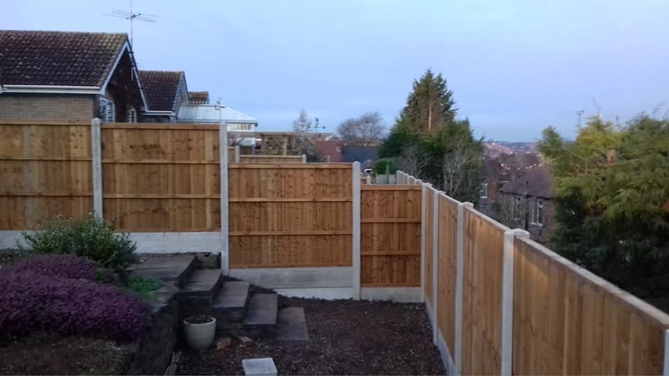 Nottingham Fencing fencing down a steep garden in Sandiacre