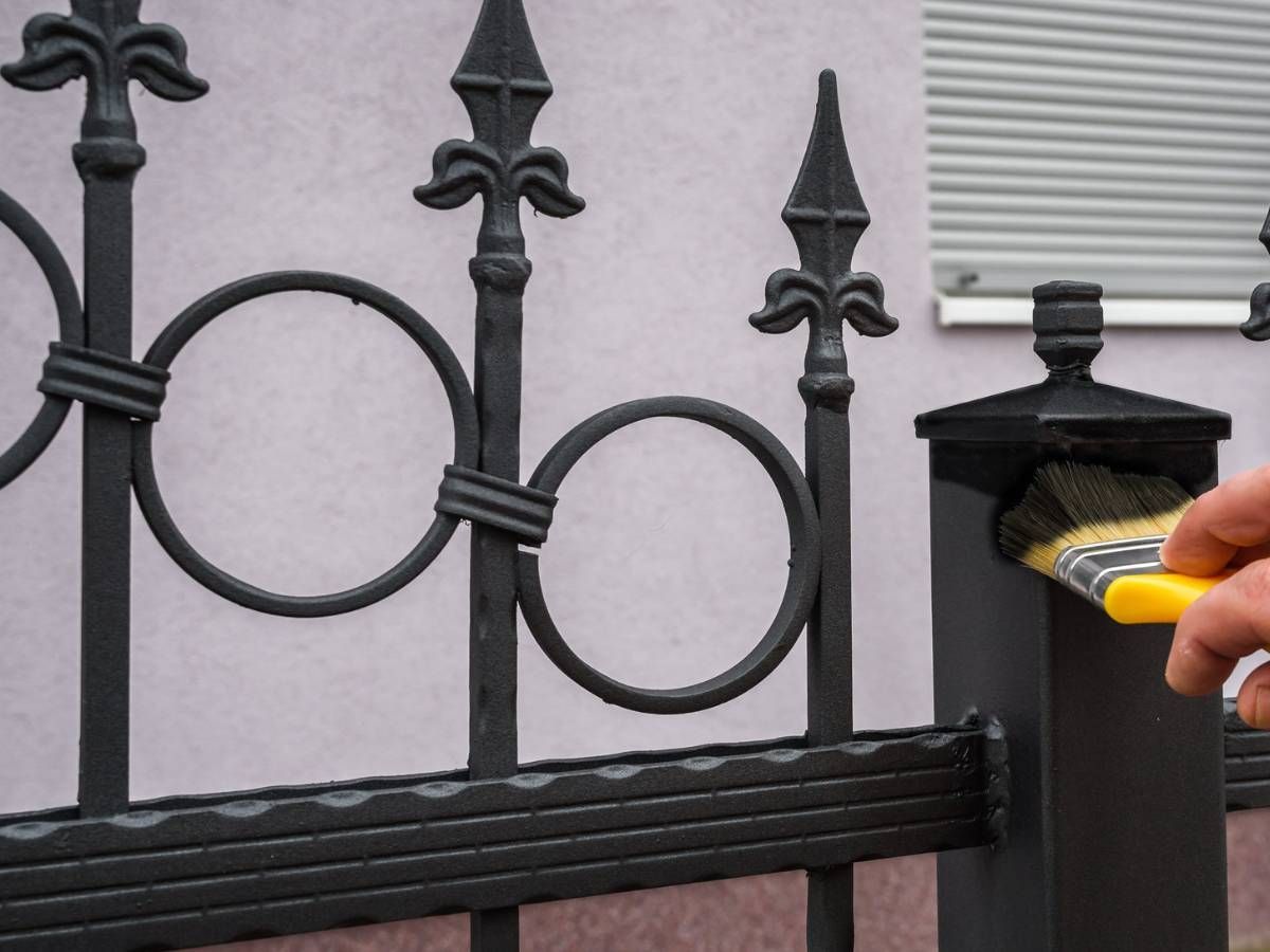 Nottingham Fencing Round Top Wood Picket Fence