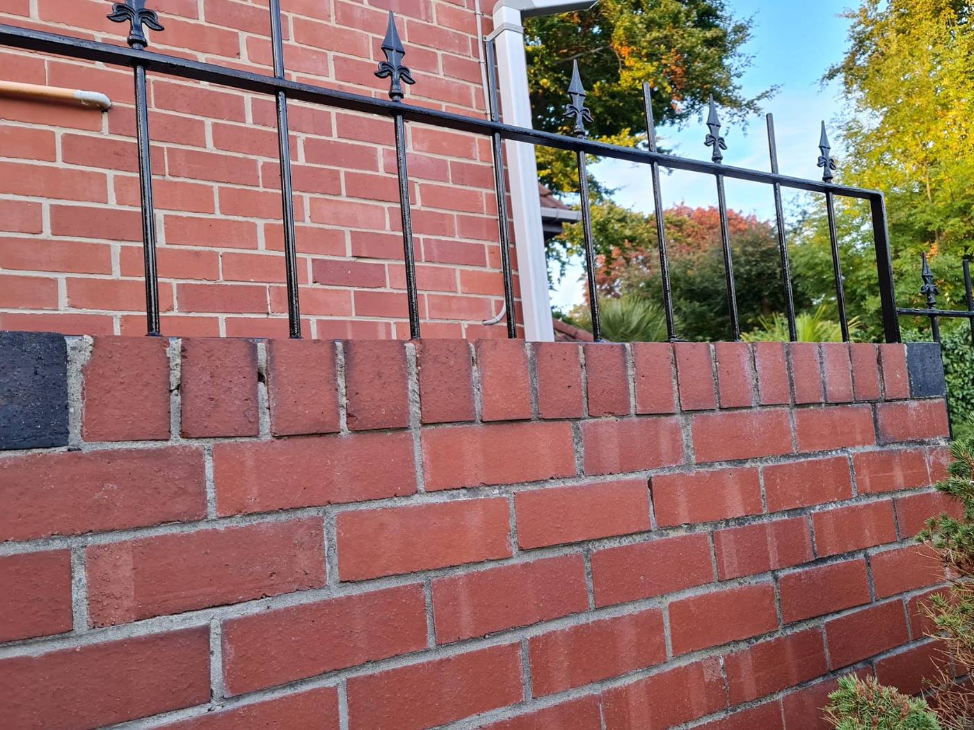 Nottingham Fencing metal garden wall railings