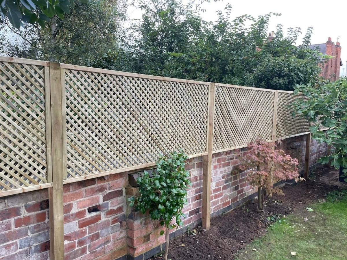 Nottingham Fencing intalled trellis fencing in Clifton