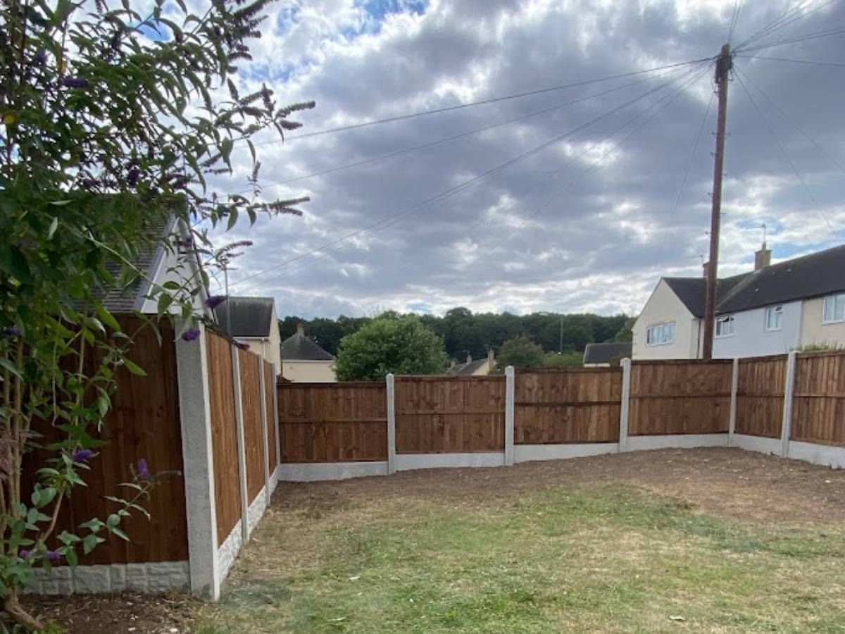 Nottingham Fencing wooden vertical lap fencing in Clifton