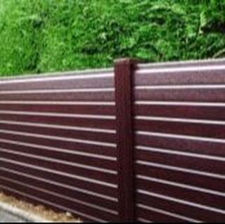 Nottingham Fencing woodgrain effect UPVC fencing and posts