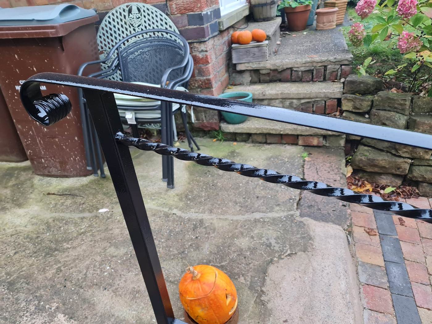 Nottingham Fencing close up of view of metal handrail