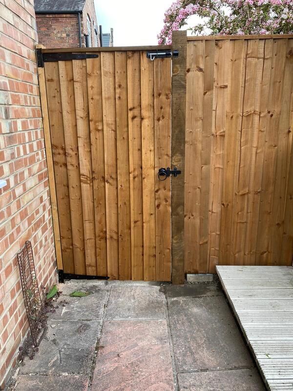Wooden garden gate fitted in Arnold Nottingham