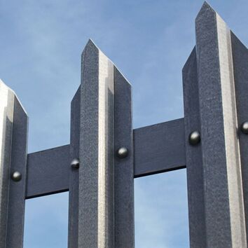 Nottingham Fencing Single point Palisade Fencing
