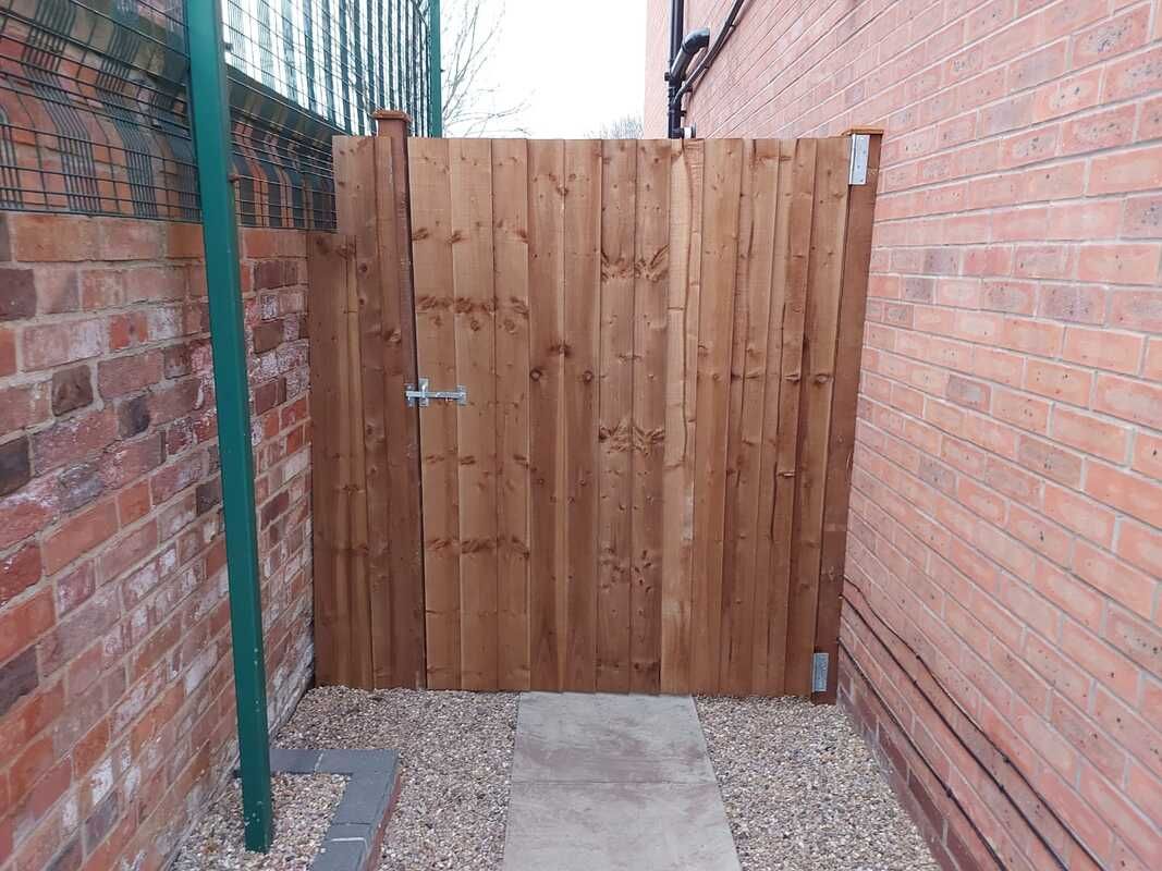 Garden gates, Wooden gates, Fitted Gates, Nottingham