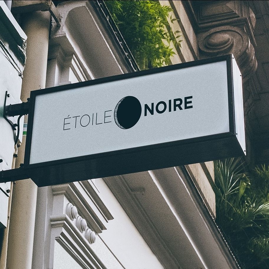 ETOILE NOIRE