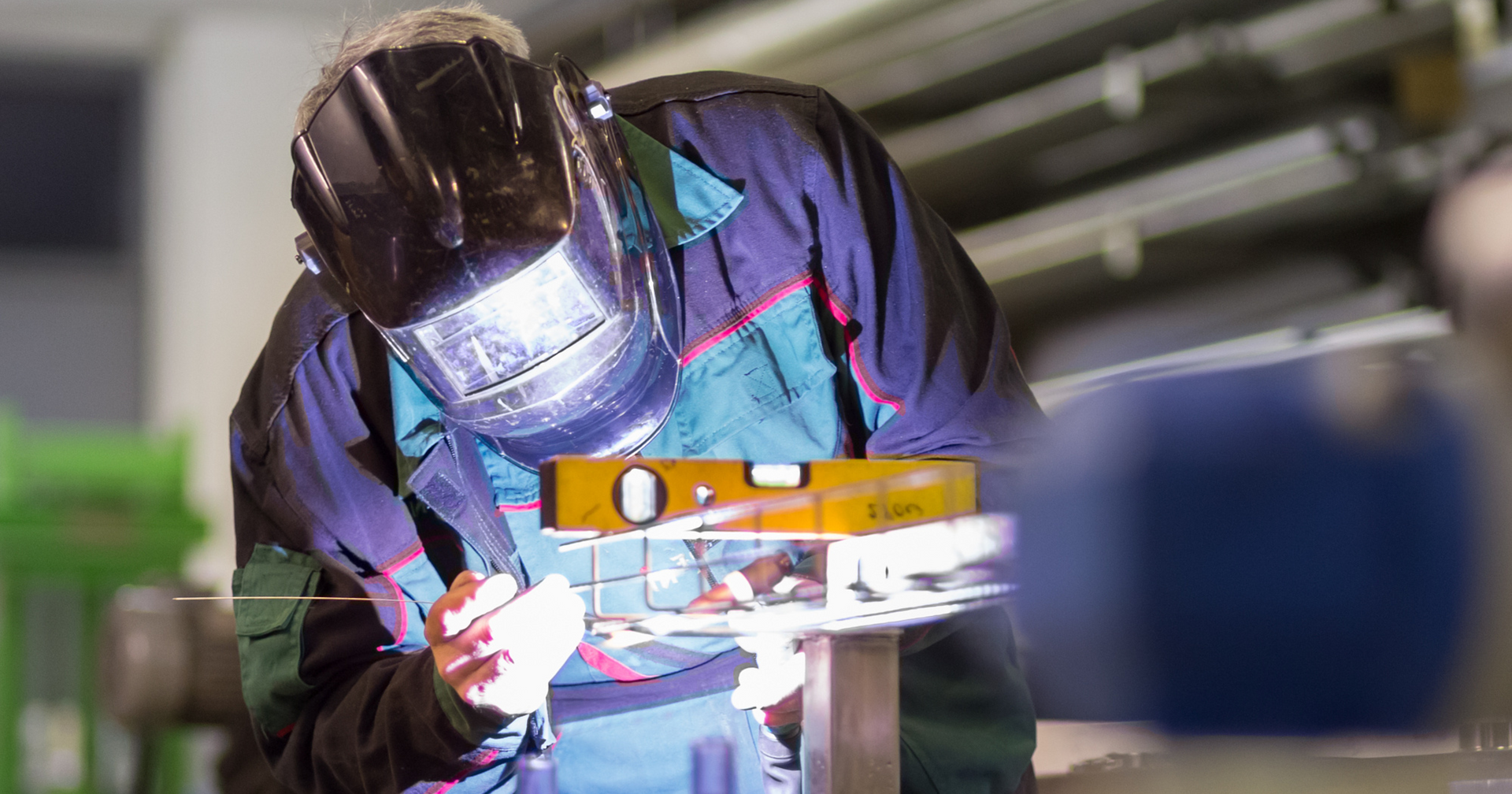 Crafting Metal Safely: Essential Workshop Guidelines