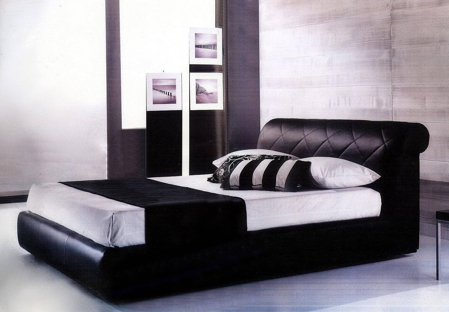 struttura letto rivestita in pelle