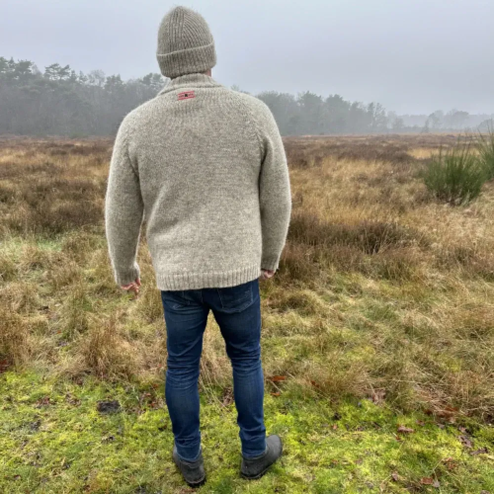 Vest met rits - wol van Drents heideschaap